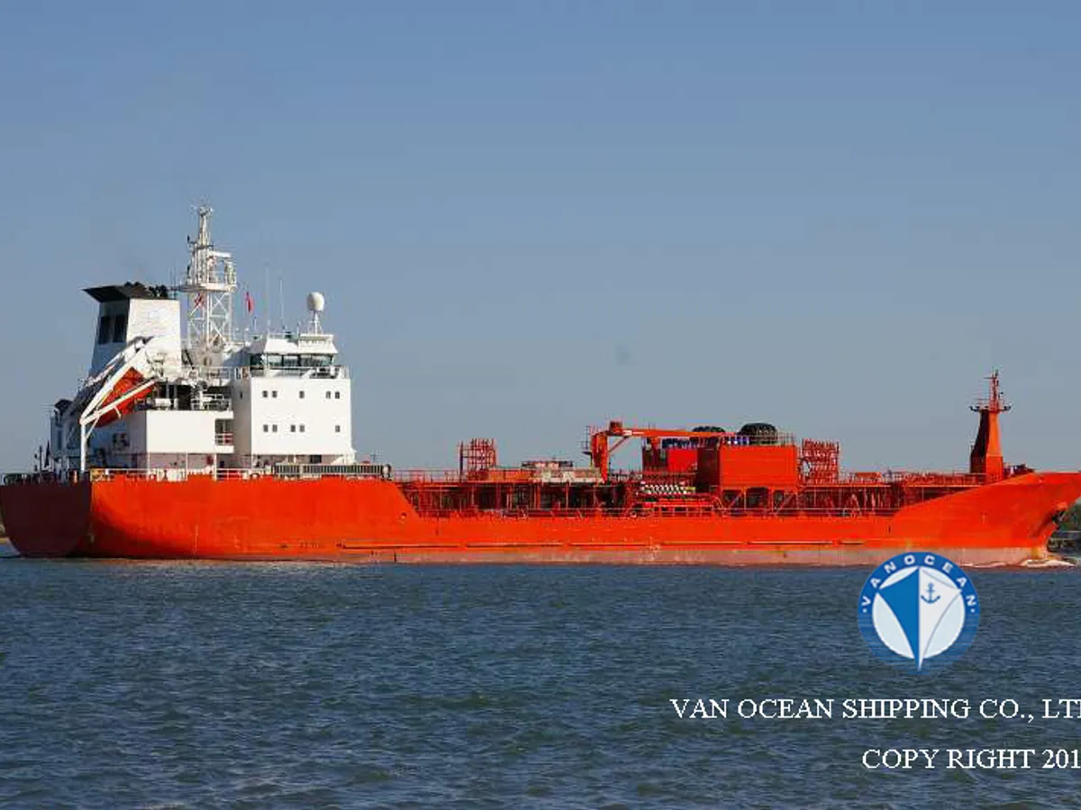 Pétrolier / chimiquier à vendre