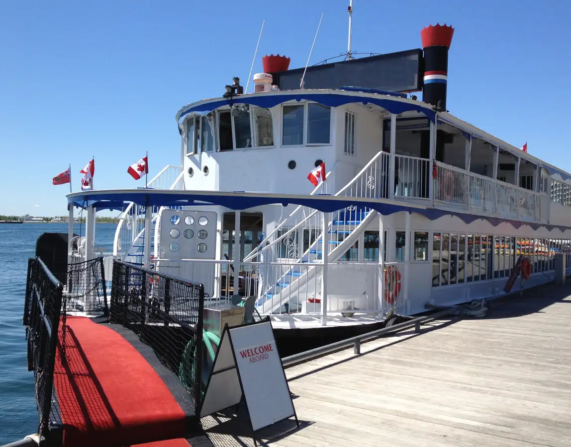 Navire-ferry à vendre