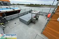 Bateaux de travail à vendre