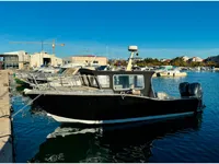 Bateaux de travail à vendre
