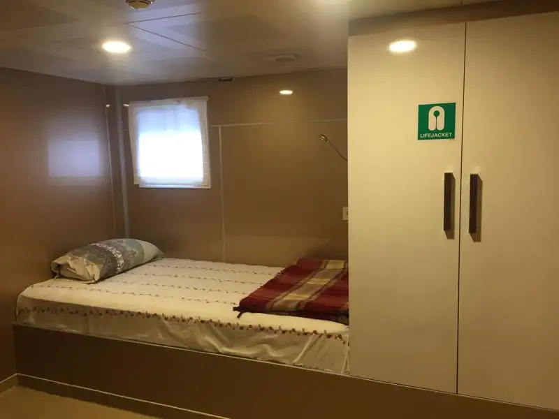 Navire de passagers à vendre