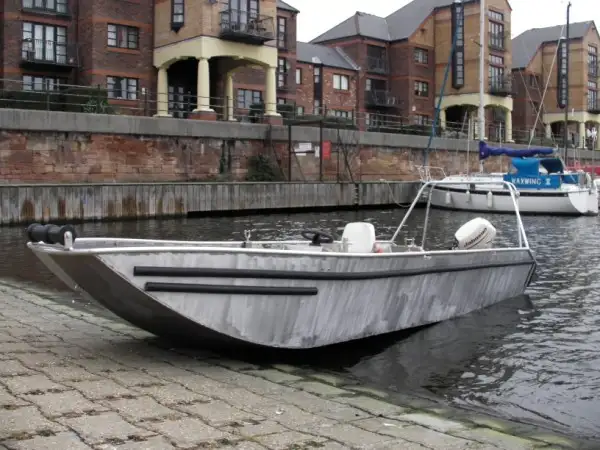 Péniche à vendre