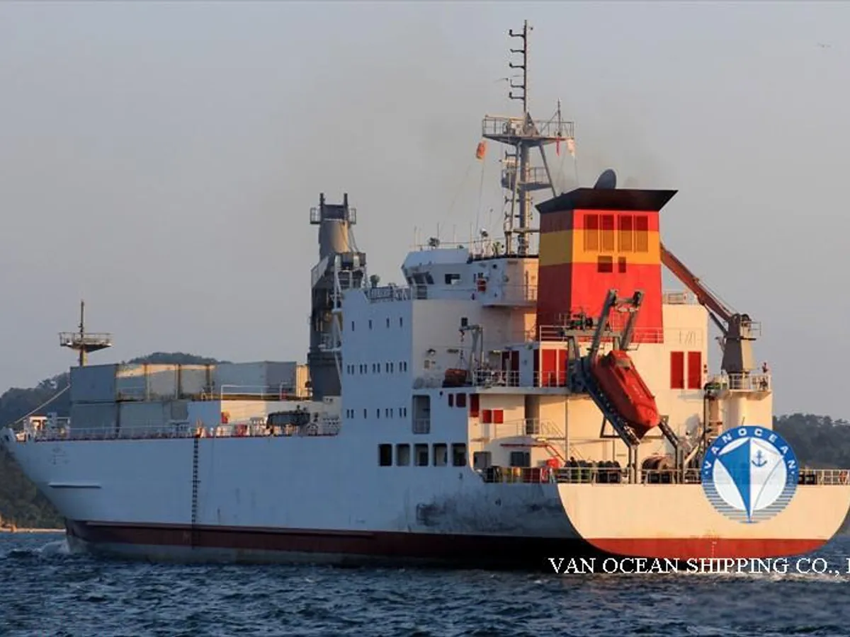 Navire frigorifique à vendre