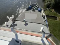 Bateau patrouilleur à vendre