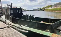 Bateaux de travail à vendre