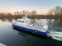 Navire d'arpentage à vendre