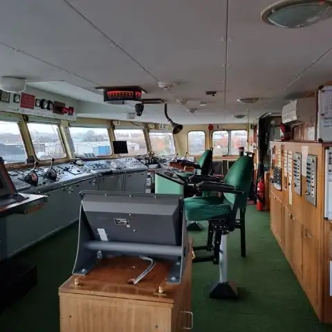 Bateau patrouilleur à vendre