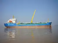 Pétrolier / chimiquier à vendre