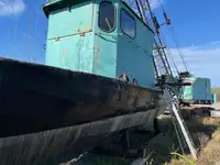 Bateaux de travail à vendre