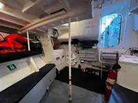 Bateau de transport d'équipage à vendre