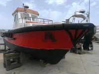 Bateaux de travail à vendre