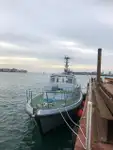Navire d'enquête à vendre