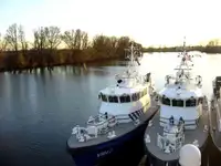 Bateau patrouilleur à vendre
