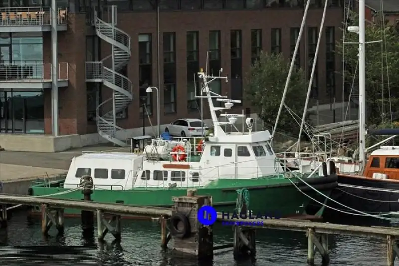 Navire d'approvisionnement à vendre