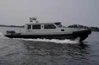 Bateau patrouilleur à vendre