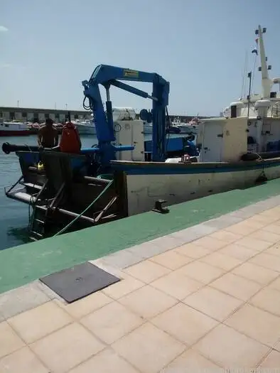 Bateaux de travail à vendre
