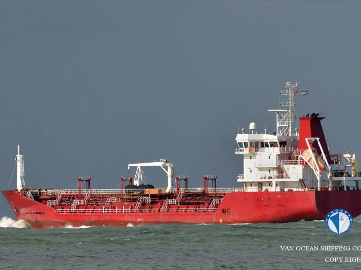 Pétrolier / chimiquier à vendre