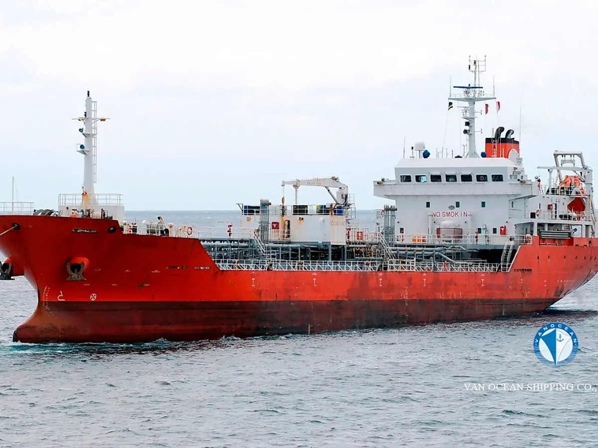 Pétrolier / chimiquier à vendre