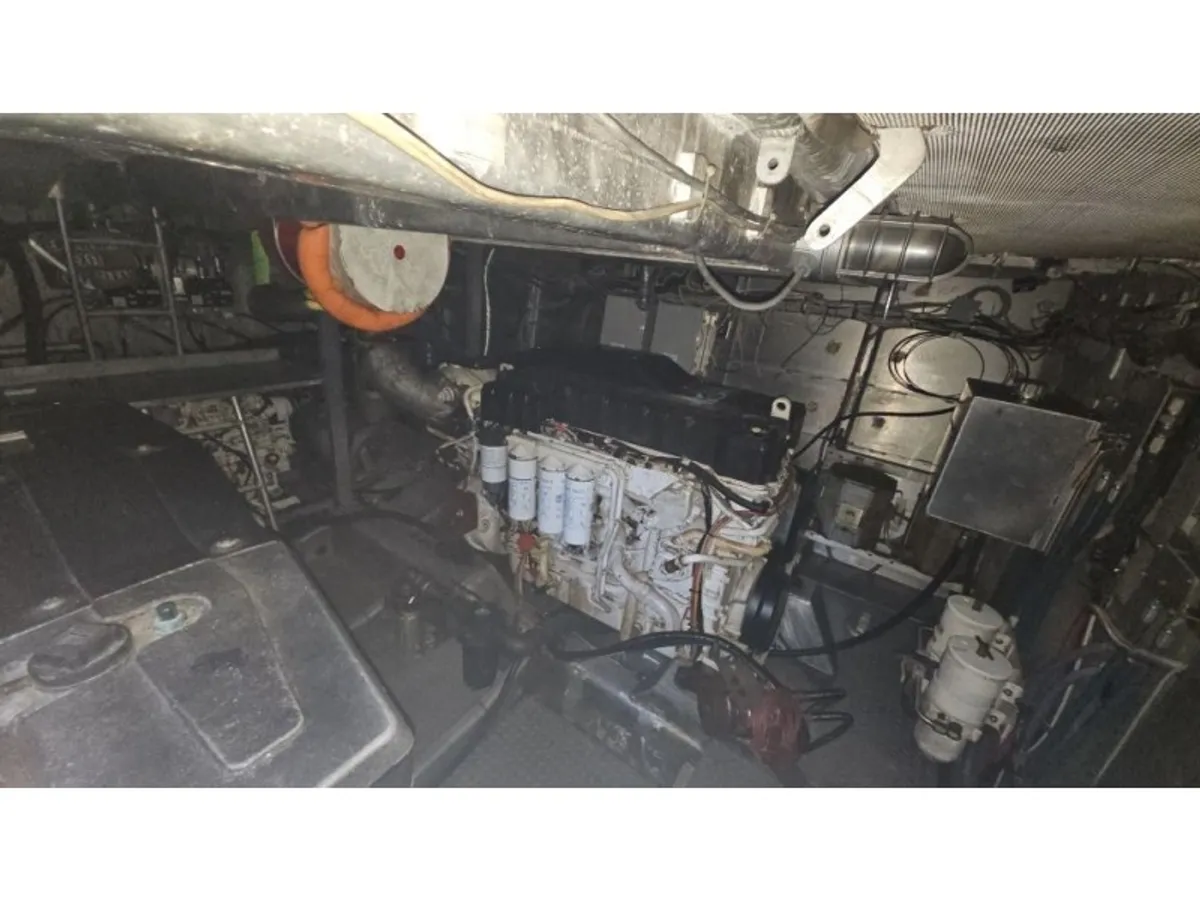 Navire d'arpentage à vendre