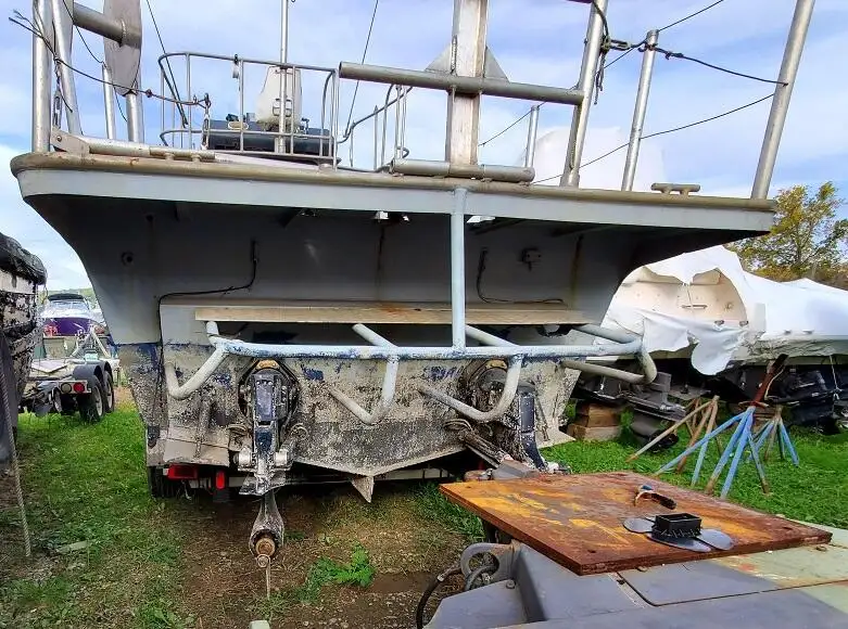 Bateaux de travail à vendre