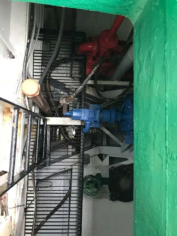 Bateaux de travail à vendre