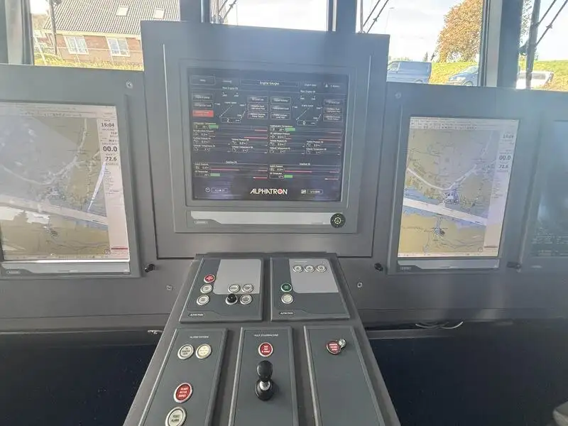 Bateau patrouilleur à vendre