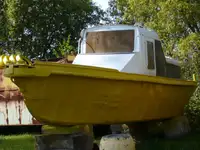 Bateaux de travail à vendre