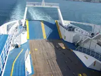Navire-ferry à vendre