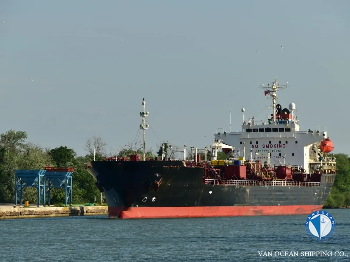 Pétrolier / chimiquier à vendre