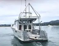 Navire de recherche à vendre