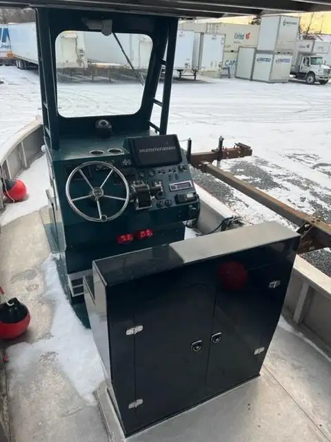 Bateaux de travail à vendre