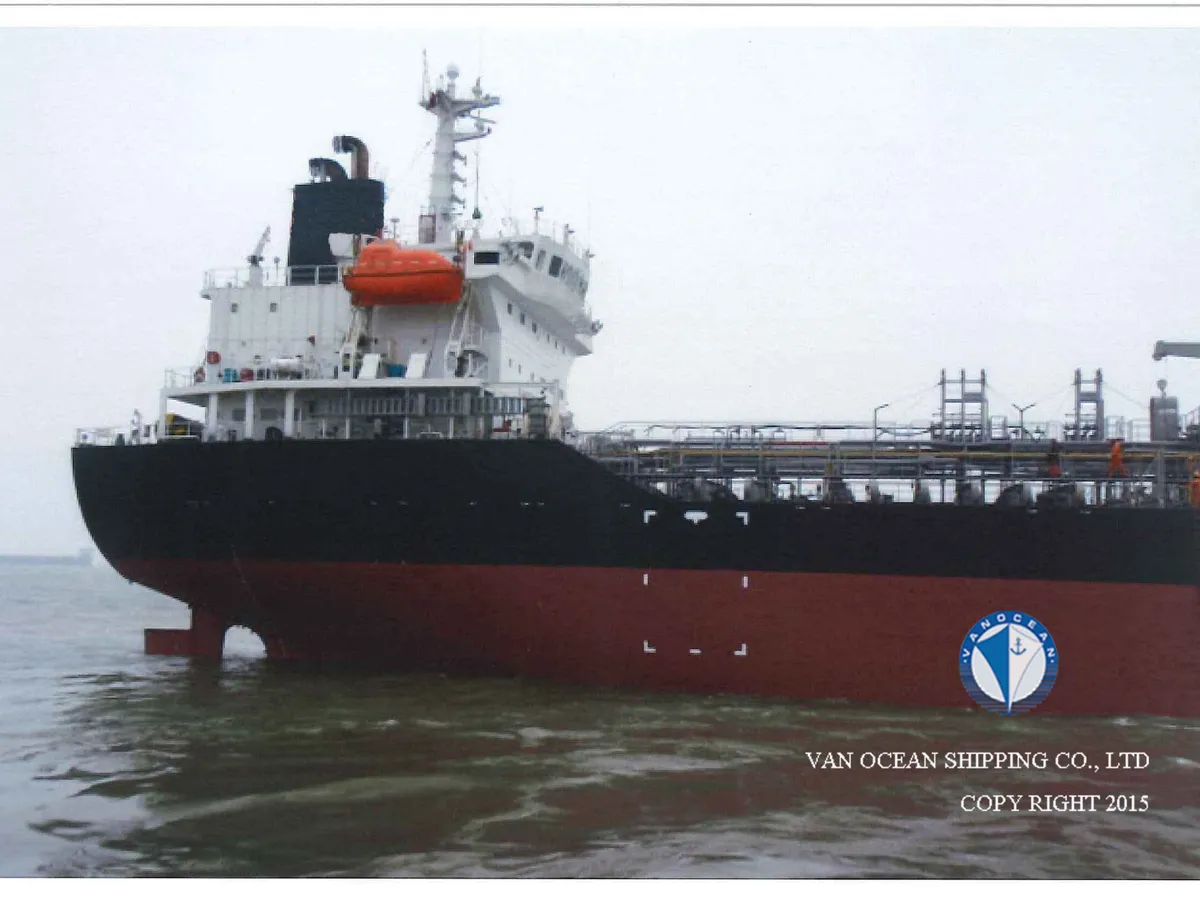 Pétrolier / chimiquier à vendre