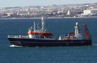 Navire d'arpentage à vendre