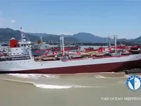 Navire frigorifique à vendre