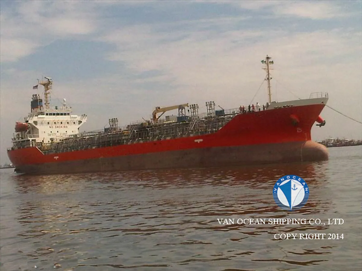 Pétrolier / chimiquier à vendre