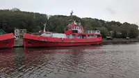 Navire d'arpentage à vendre