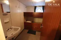 Hôtel flottant à vendre