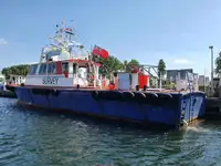 Bateau patrouilleur à vendre