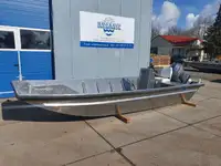 Bateaux de travail à vendre