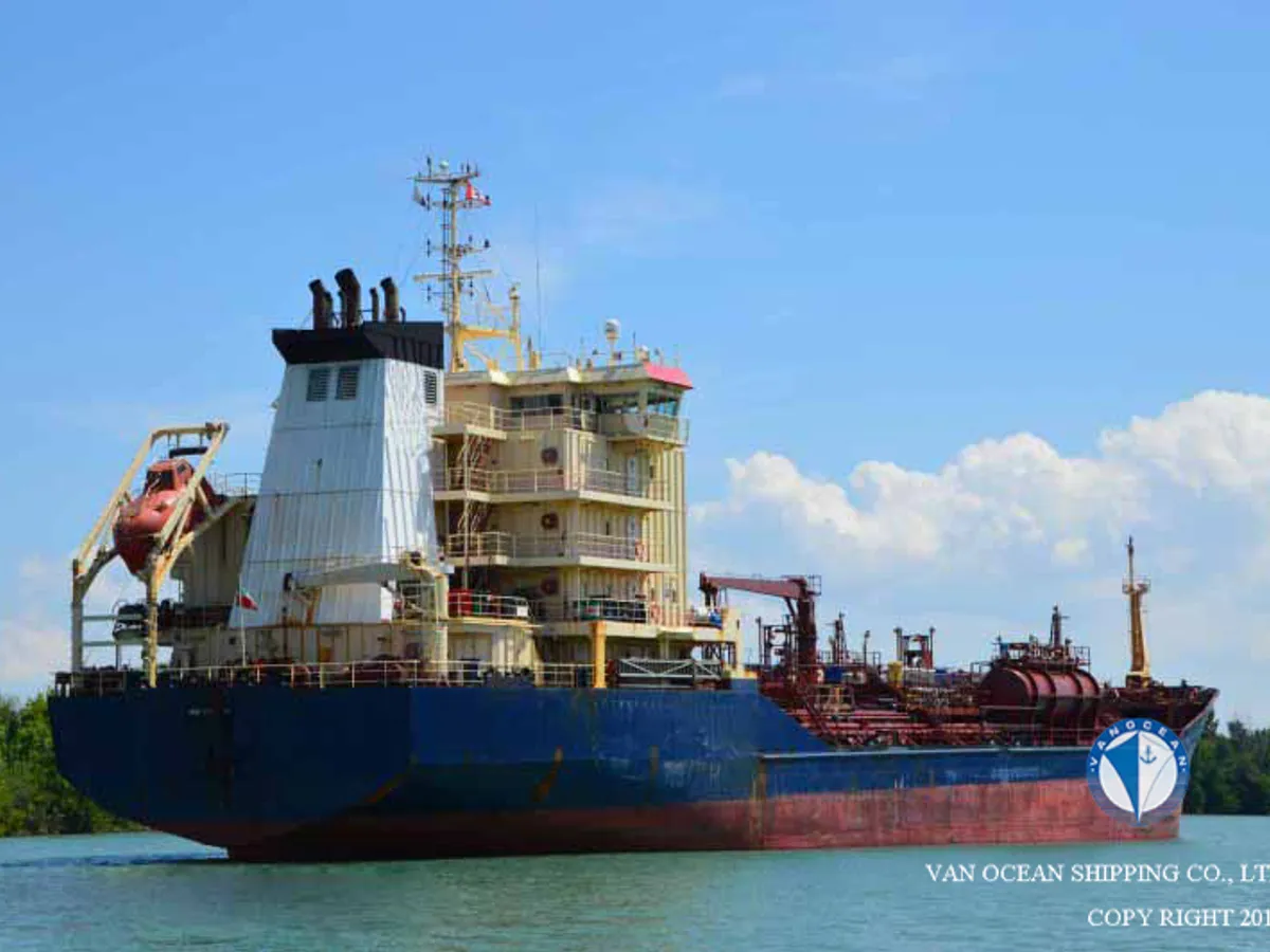 Pétrolier / chimiquier à vendre
