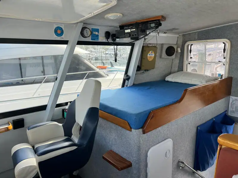 Navire de recherche à vendre