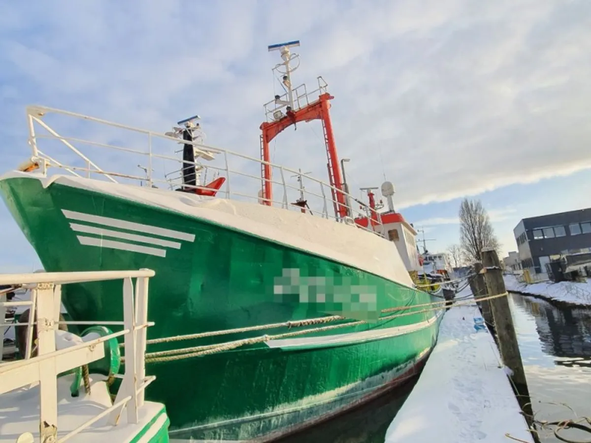 Navire d'approvisionnement à vendre