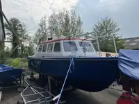 Patrouilleur à vendre