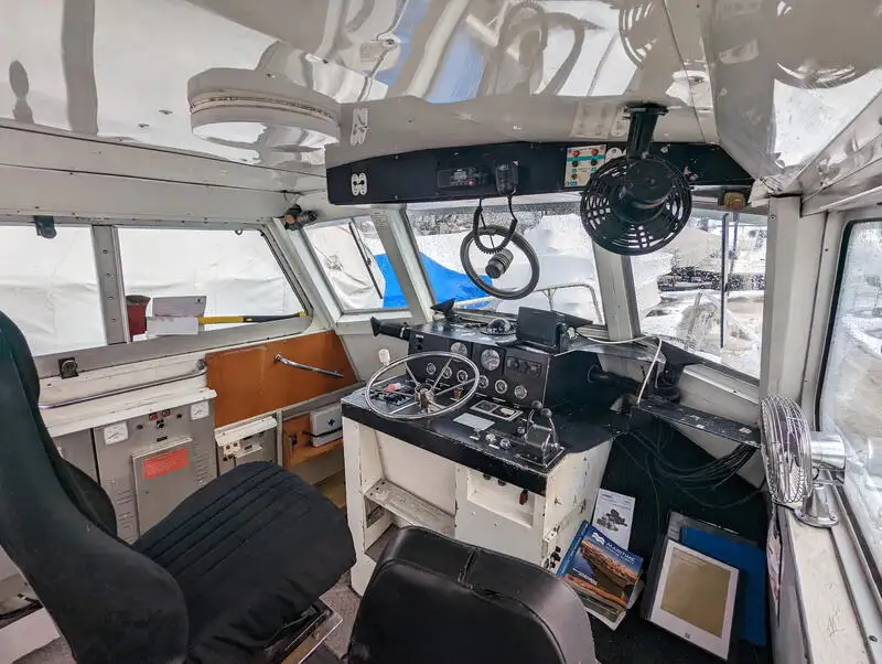 Bateaux de travail à vendre