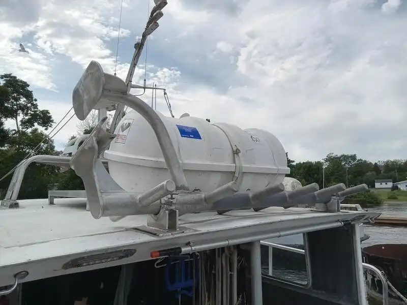 Bateau de transport d'équipage à vendre