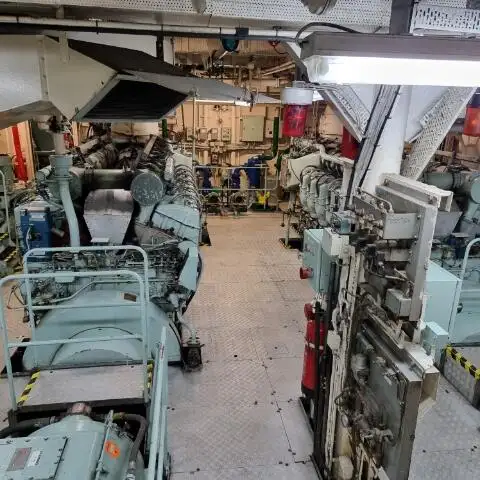 Bateau patrouilleur à vendre