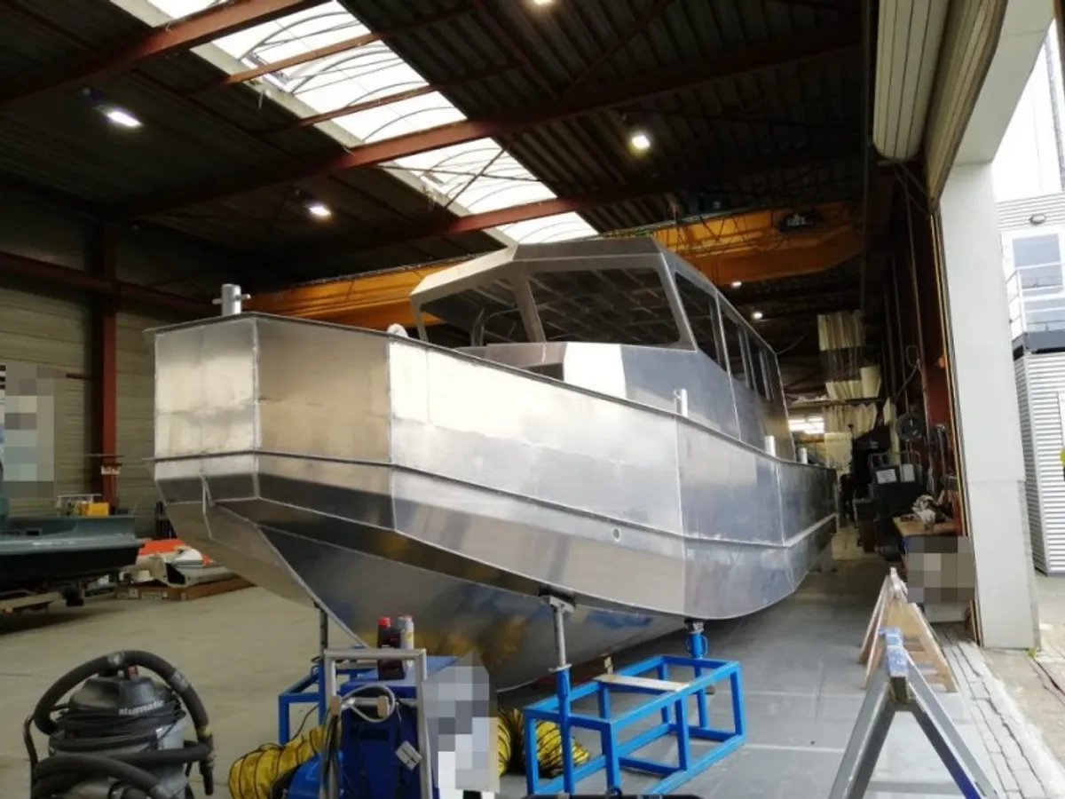 Bateau pilote à vendre