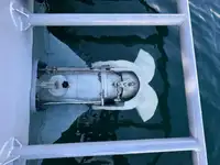 Bateau patrouilleur à vendre