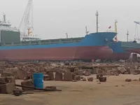 Navire porte-conteneurs à vendre