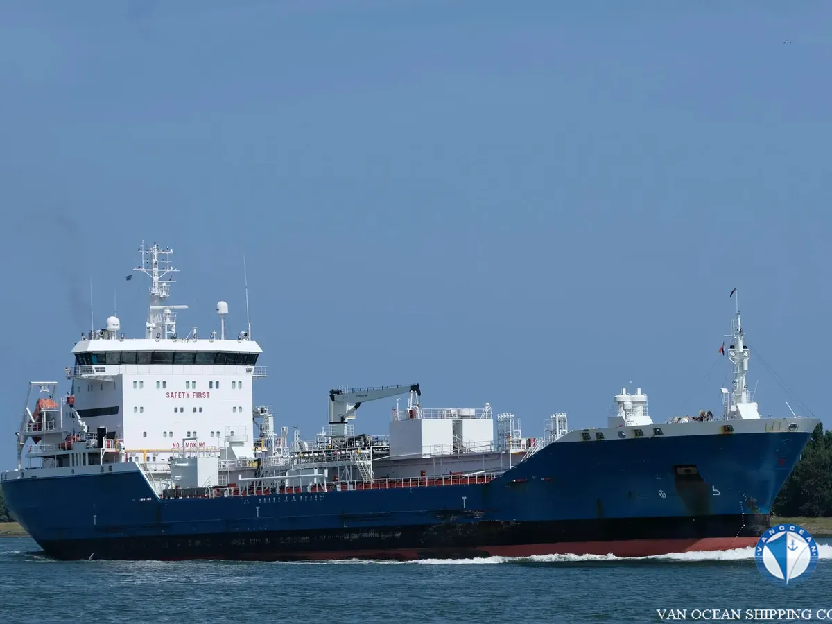 Pétrolier / chimiquier à vendre